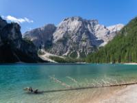 Malerischer Pragser Wildsee mit dem Seekofel
